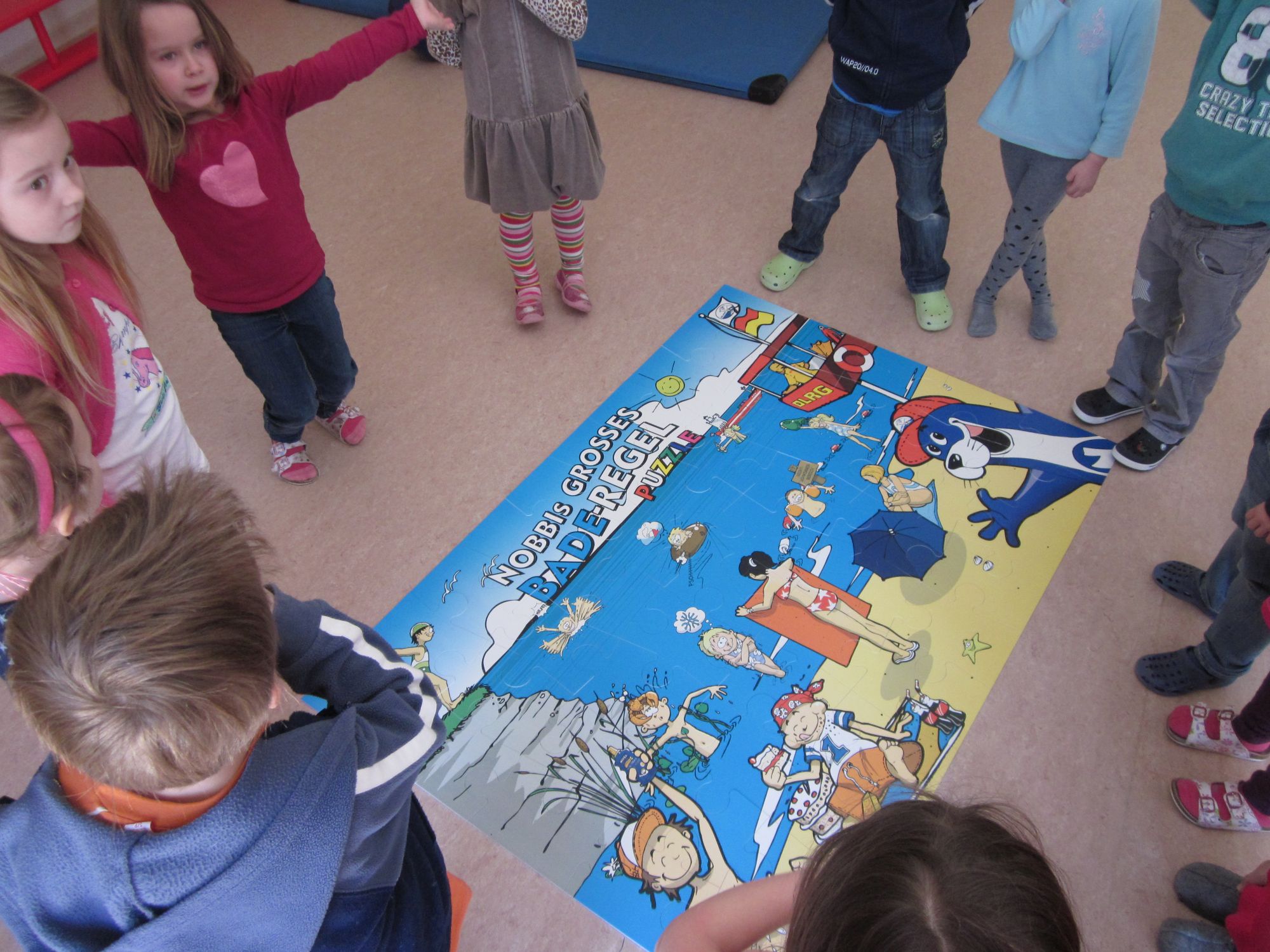 Kindergartentag-Farbklecks_2013 | DLRG Ortsgruppe Bad Laasphe e.V.